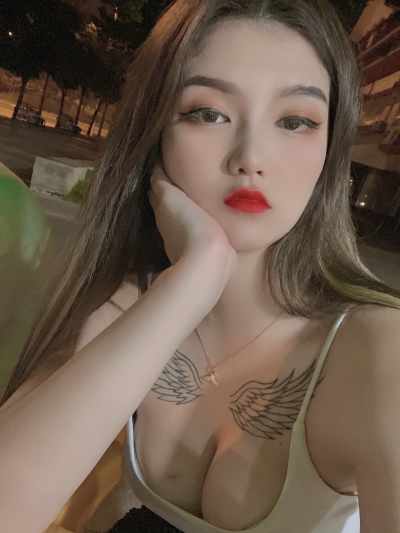 私人定制的花儿朵朵❤️_mmexport1645559639147.jpg